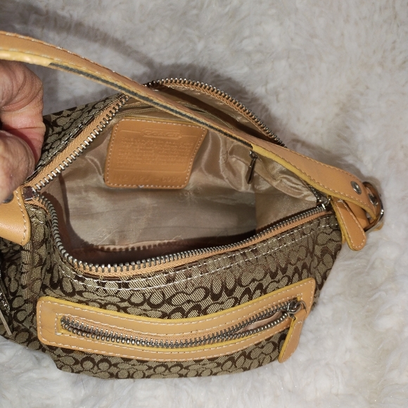 Purse - Picture 9 of 11